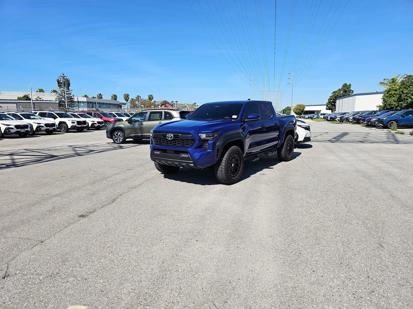 Used 2024 Toyota Tacoma TRD Off-Road w/ TRD Off Road Upgrade Package image 3