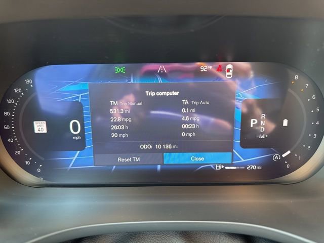 Certified 2025 Volvo XC60 B5 Plus AWD/4WD image 23