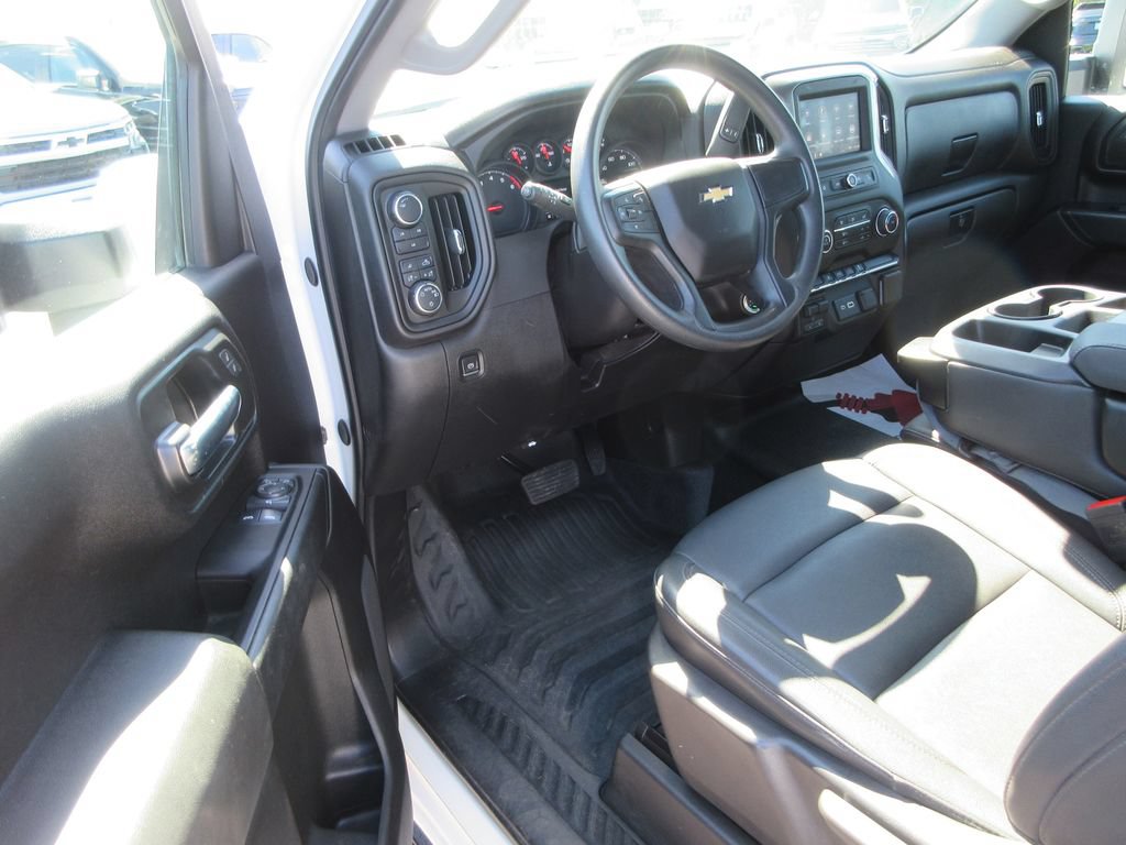 Certified 2025 Chevrolet Silverado 2500 W/T w/ WT Convenience Package AWD/4WD image 15