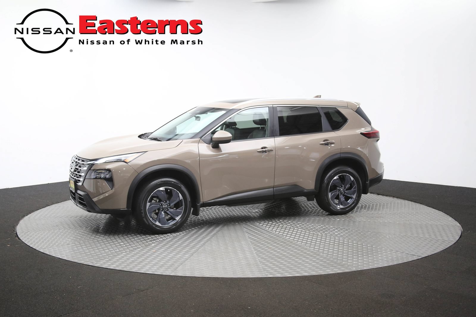 Used 2024 Nissan Rogue SV w/ SV Premium Package FWD image 57