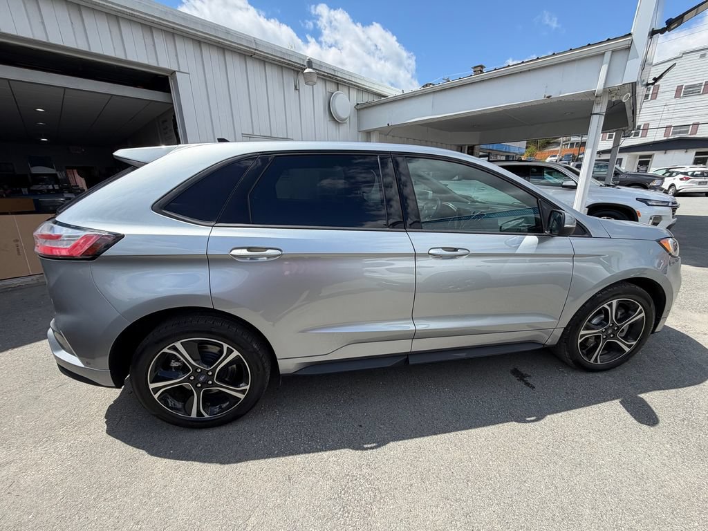 Used 2024 Ford Edge ST w/ Equipment Group 401A AWD/4WD image 6