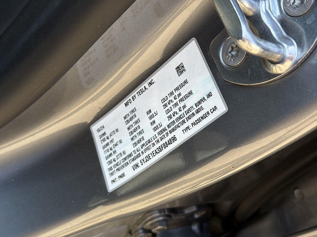 Used 2025 Tesla Model 3 Long Range RWD image 32