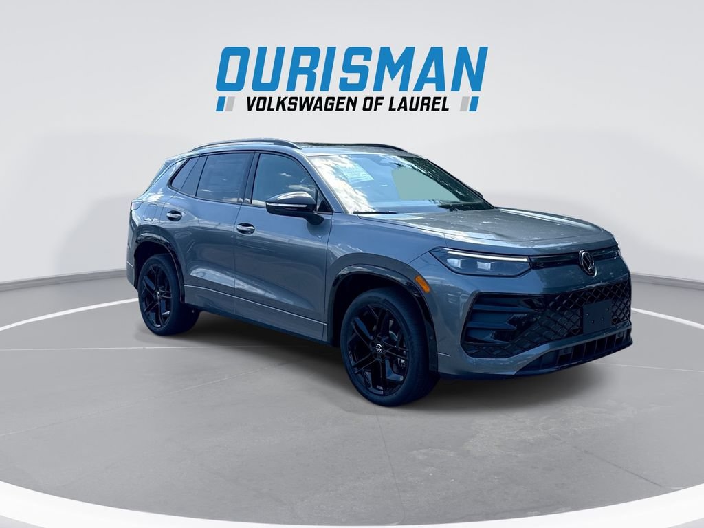 New 2026 Volkswagen Tiguan SE R-Line AWD/4WD image 2