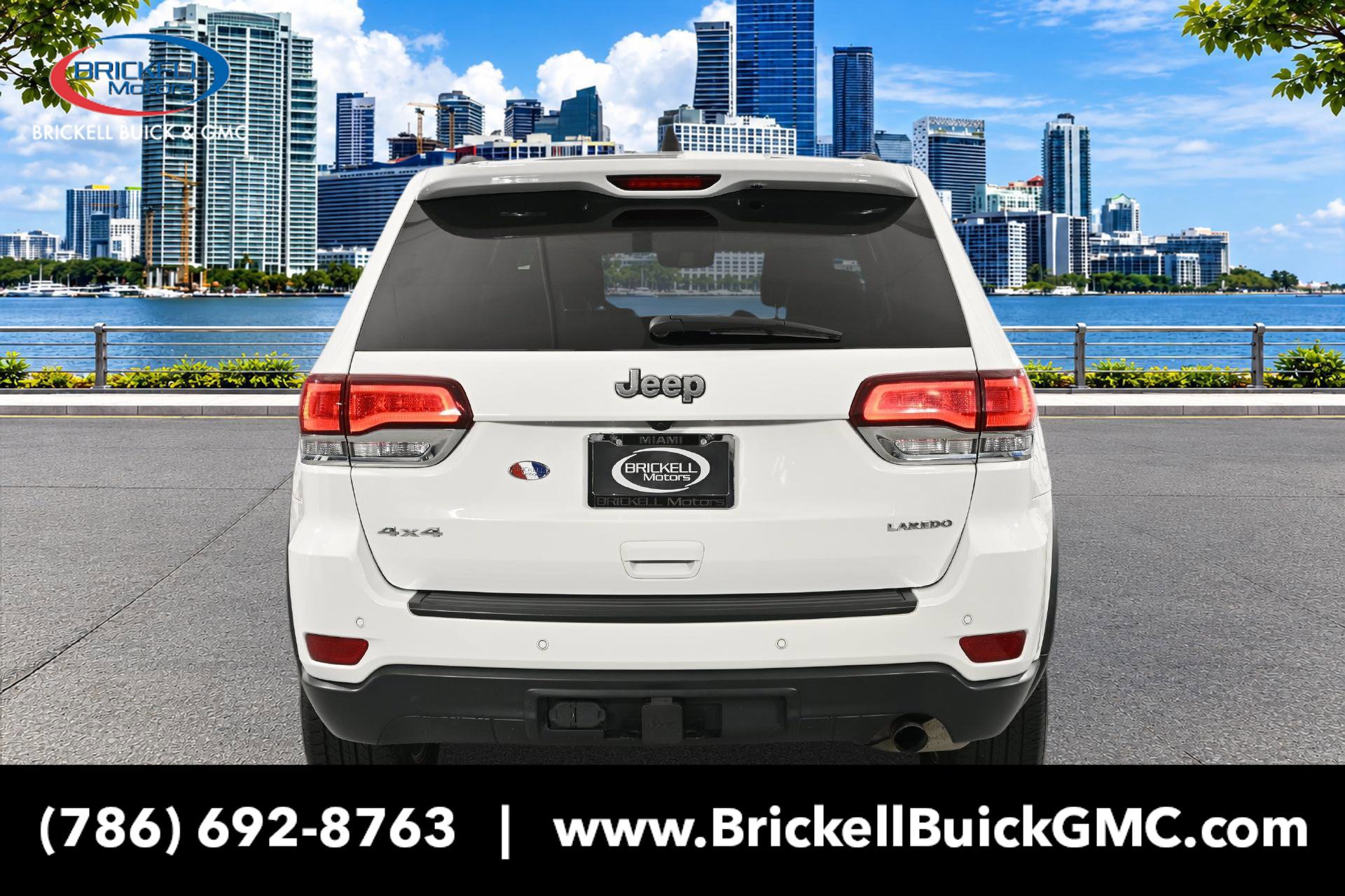 Used 2022 Jeep Grand Cherokee Laredo X AWD/4WD image 4