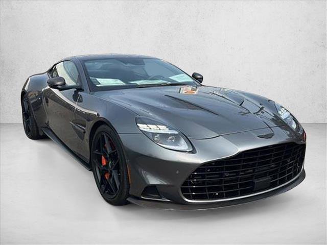Used 2025 Aston Martin Vanquish RWD image 9