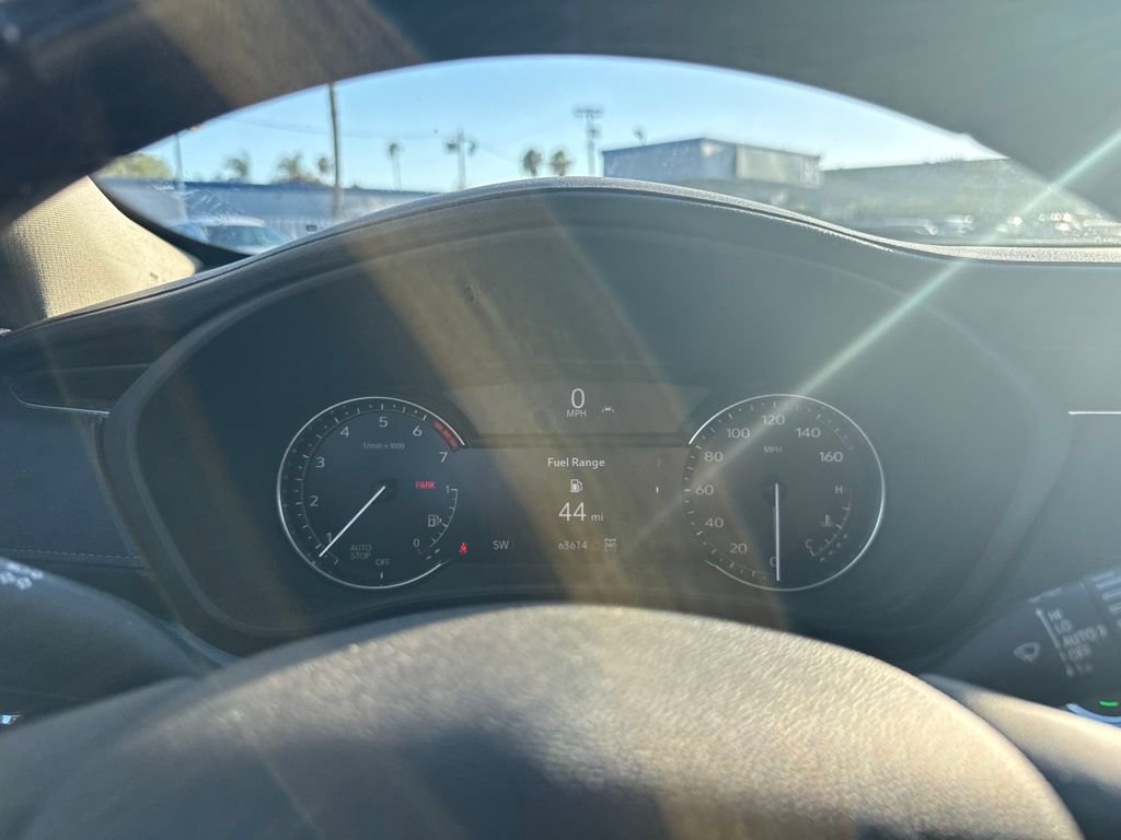 Used 2023 Cadillac XT4 Premium Luxury AWD/4WD image 11