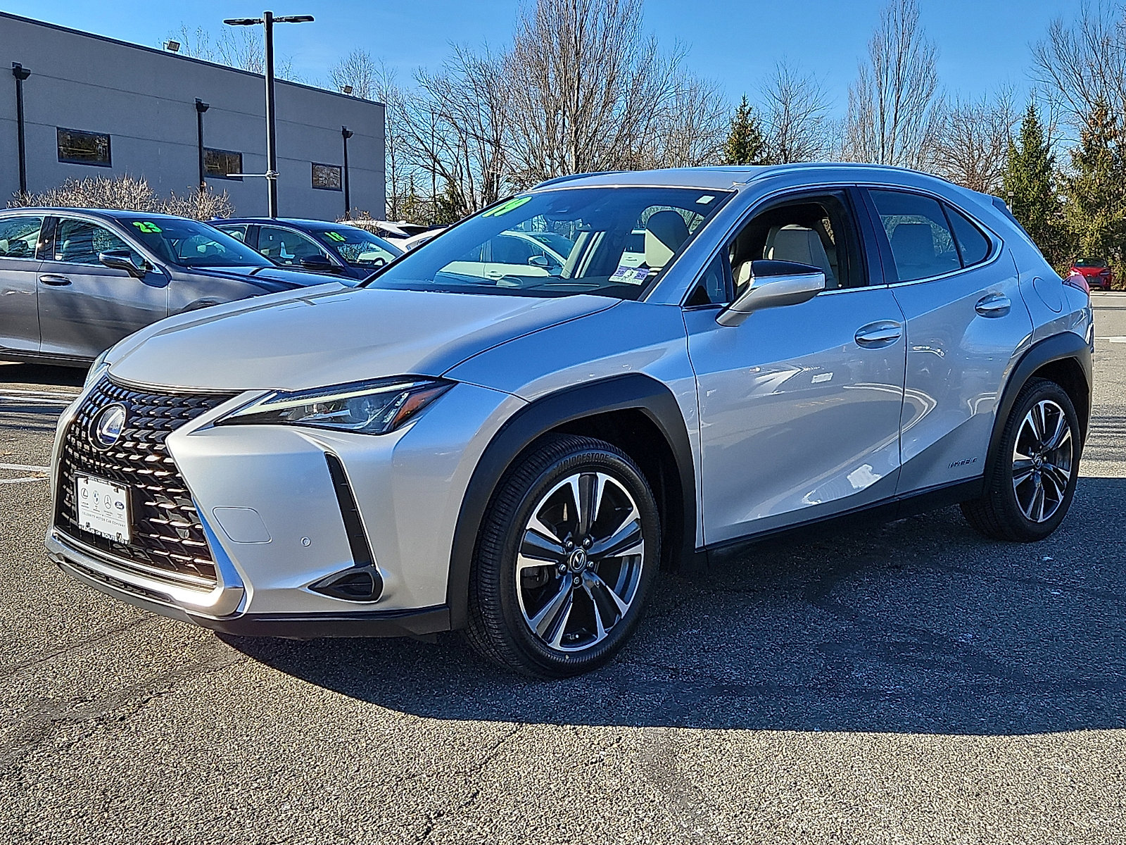 Used 2019 Lexus UX 250h image 3