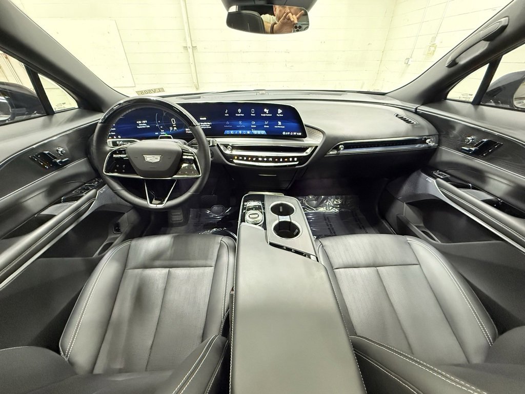 Used 2024 Cadillac Lyriq Sport image 27