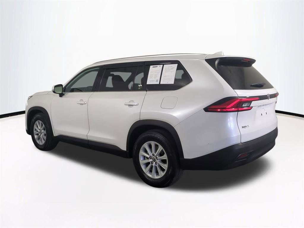 Used 2024 Toyota Grand Highlander Limited image 7