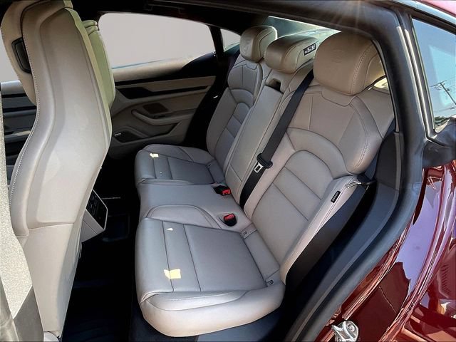 Used 2022 Porsche Taycan RWD image 21