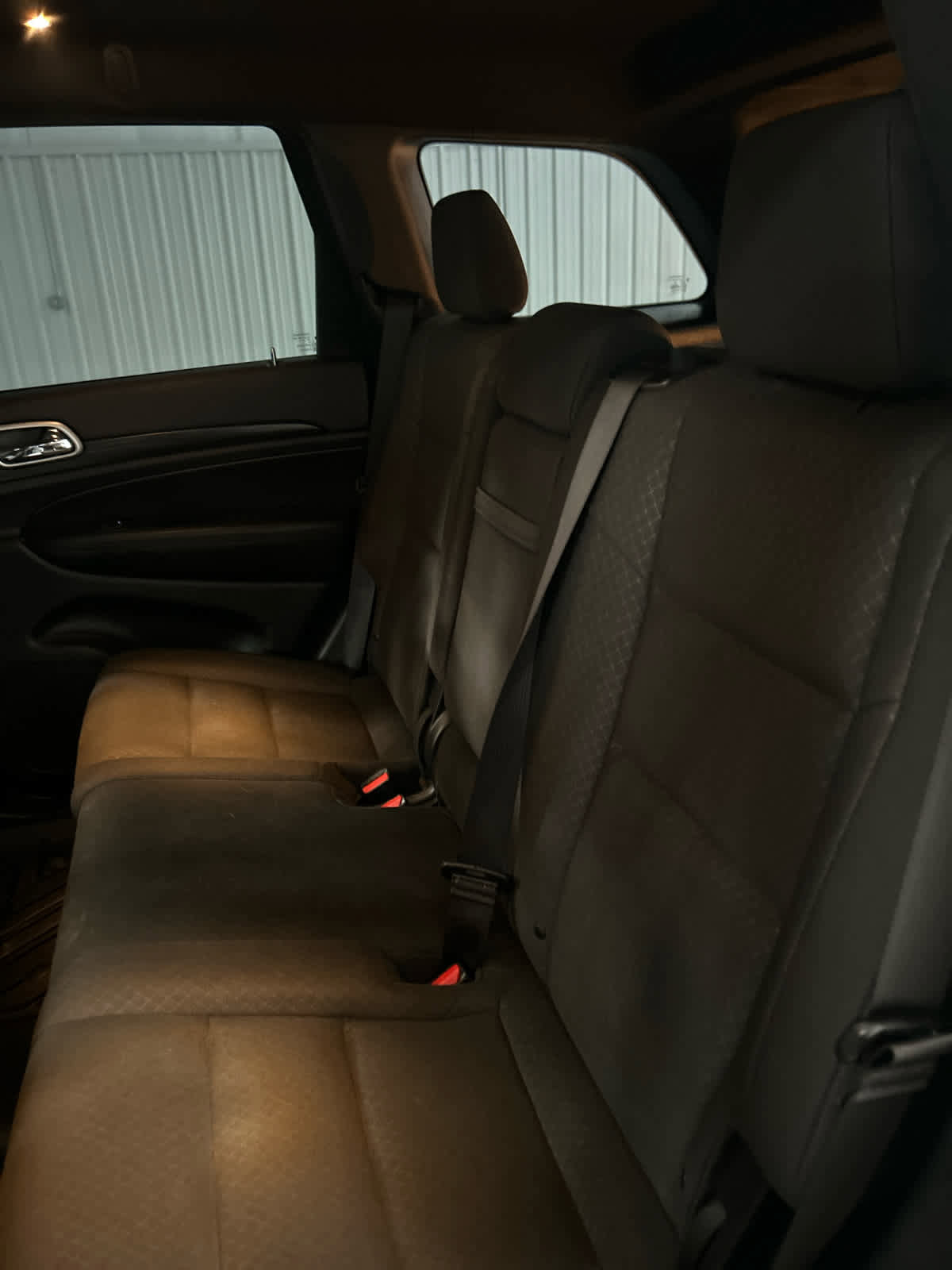 Used 2019 Jeep Grand Cherokee Laredo RWD image 18