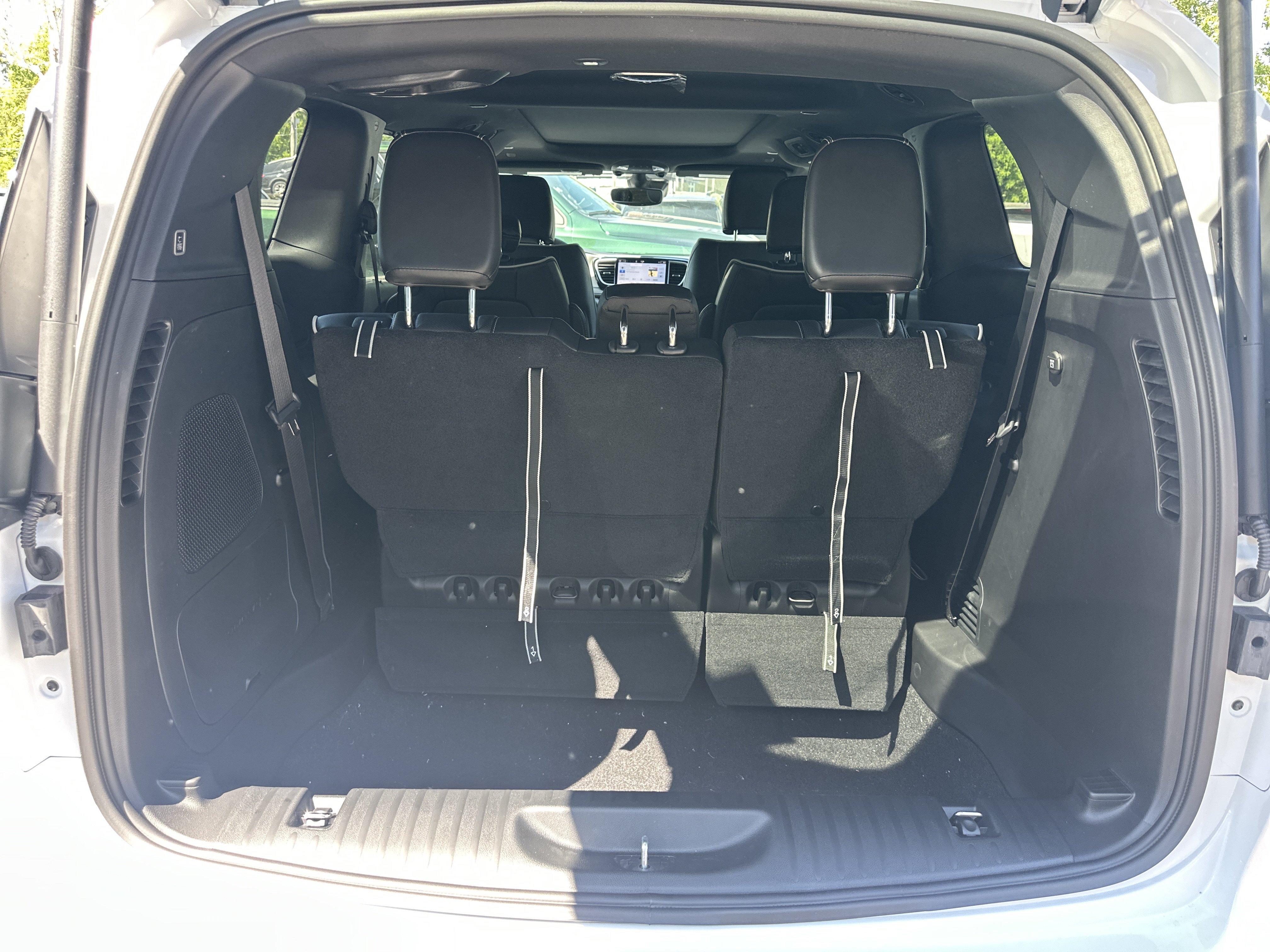 New 2027 Chrysler Pacifica Limited w/ Family Tech Group FWD image 15