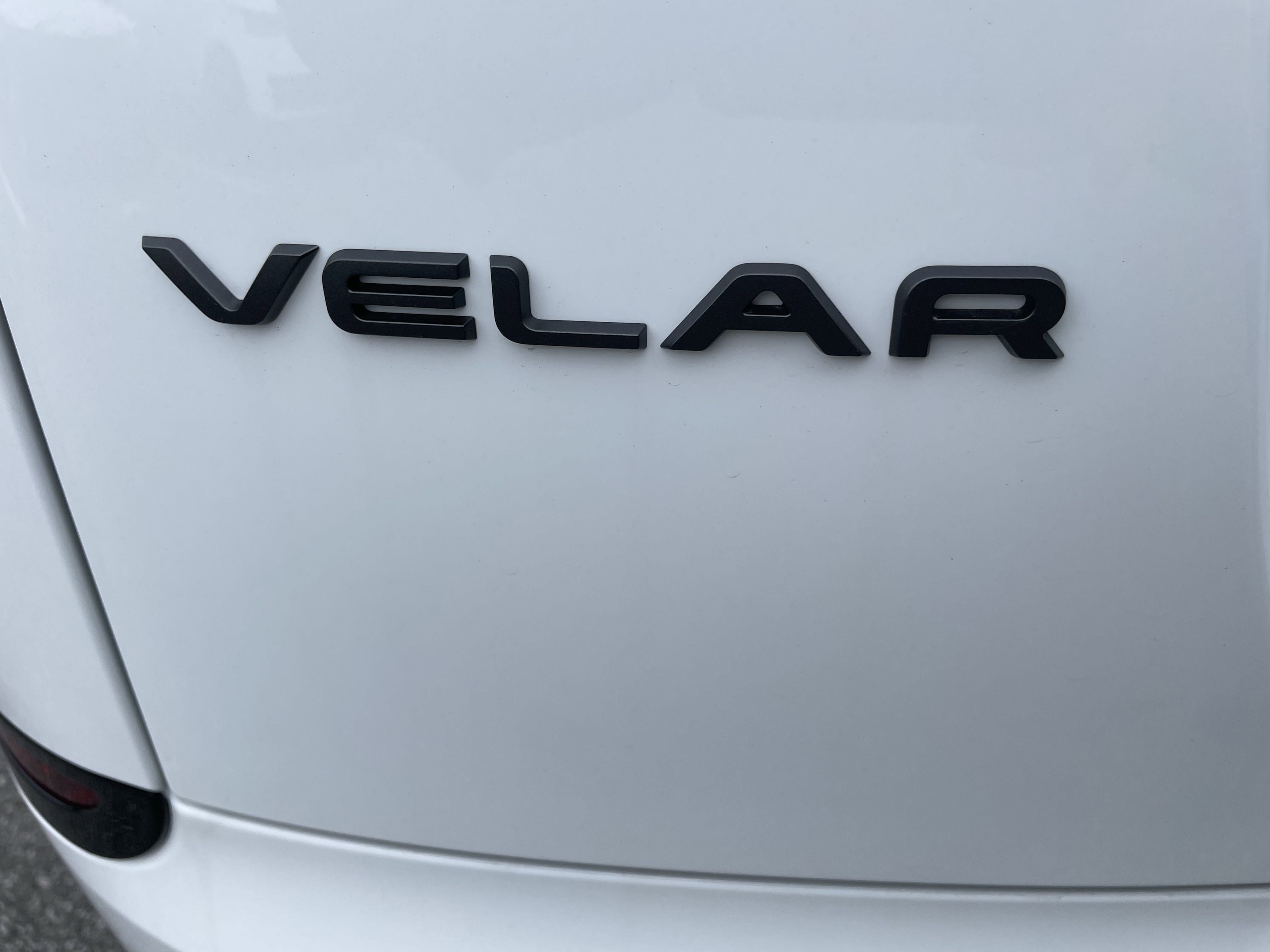 New 2026 Land Rover Range Rover Velar Dynamic SE image 33