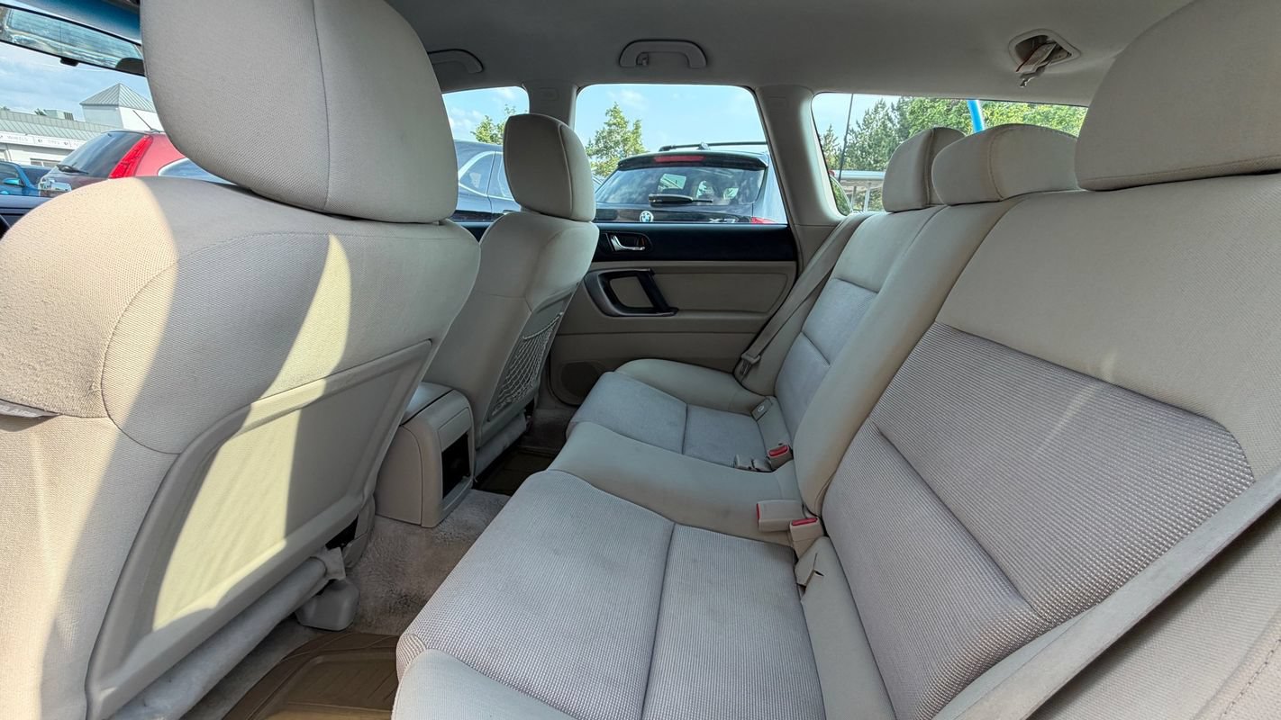 Used 2007 Subaru Outback 2.5i AWD/4WD image 9