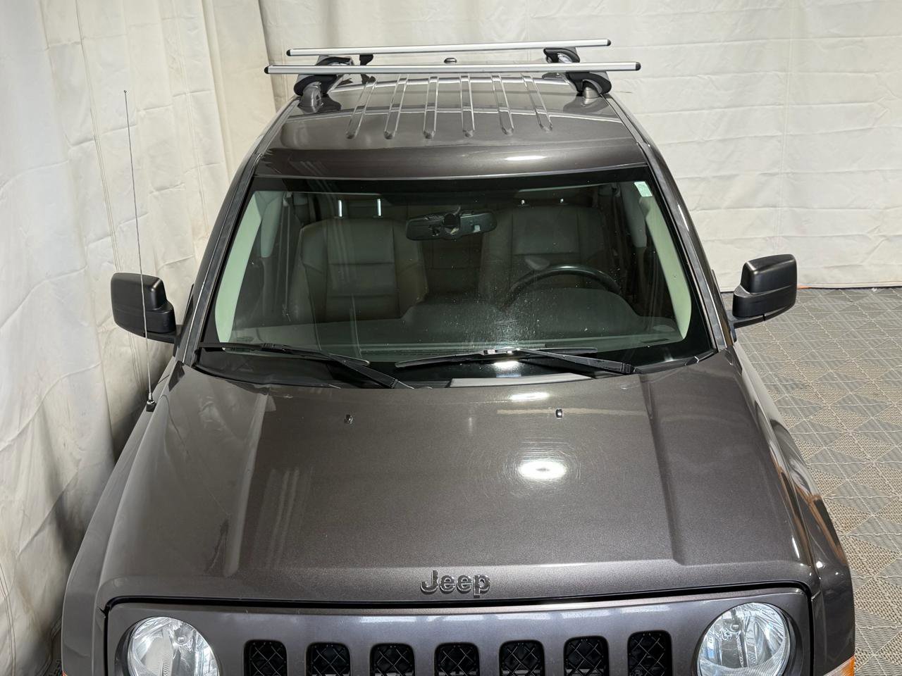 Used 2015 Jeep Patriot Limited AWD/4WD image 3