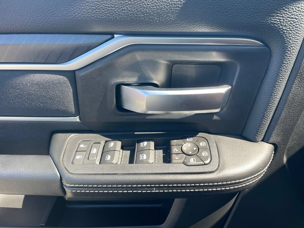 New 2026 RAM 2500 Big Horn AWD/4WD image 28