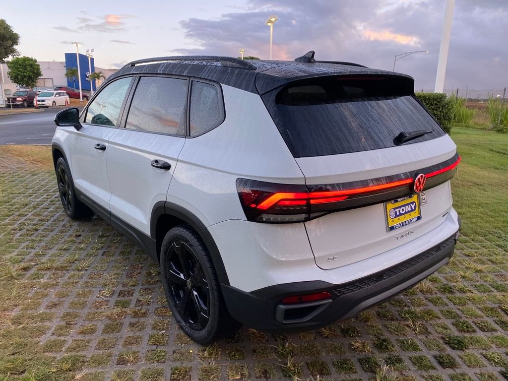 New 2025 Volkswagen Taos SE image 5