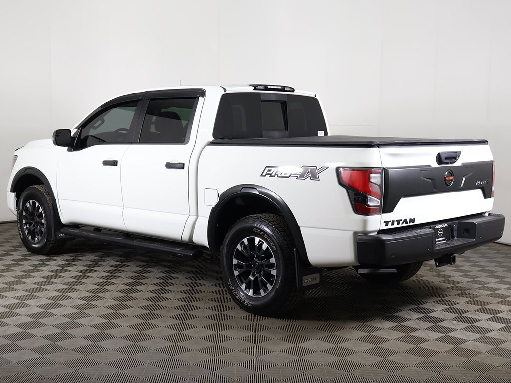 Used 2021 Nissan Titan PRO-4X w/ Pro-4x Convenience Package image 12