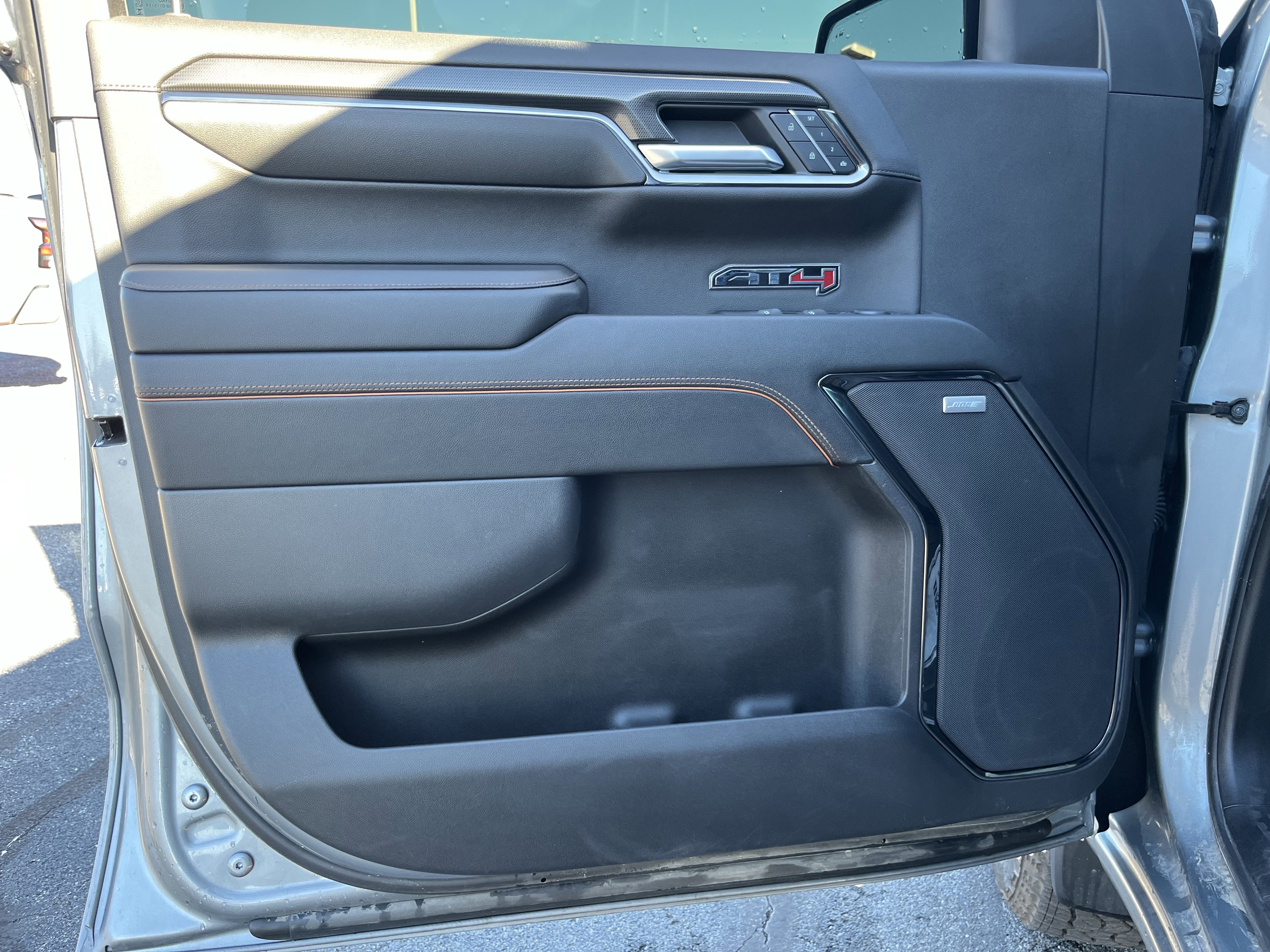 Used 2024 GMC Sierra 1500 AT4 w/ Technology Package image 18