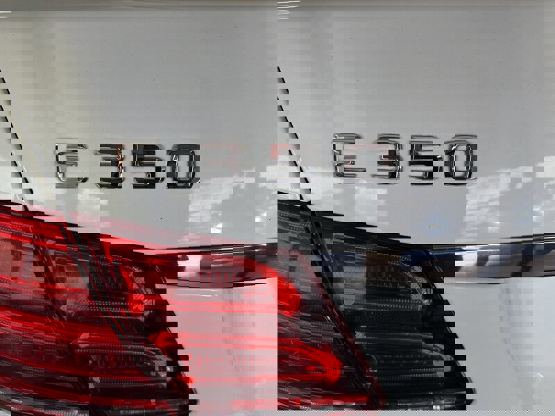 Used 2014 Mercedes-Benz E 350 4MATIC Sedan image 34