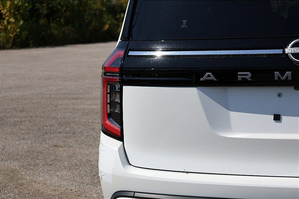 New 2026 Nissan Armada SL w/ Captain's Chari Seat Package image 5