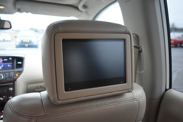 Used 2017 Nissan Pathfinder Platinum w/ Family Entertainment Package image 45