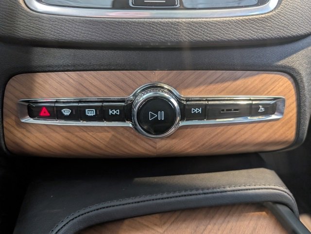 Used 2024 Volvo XC90 B6 Plus w/ Protection Package Premier image 21