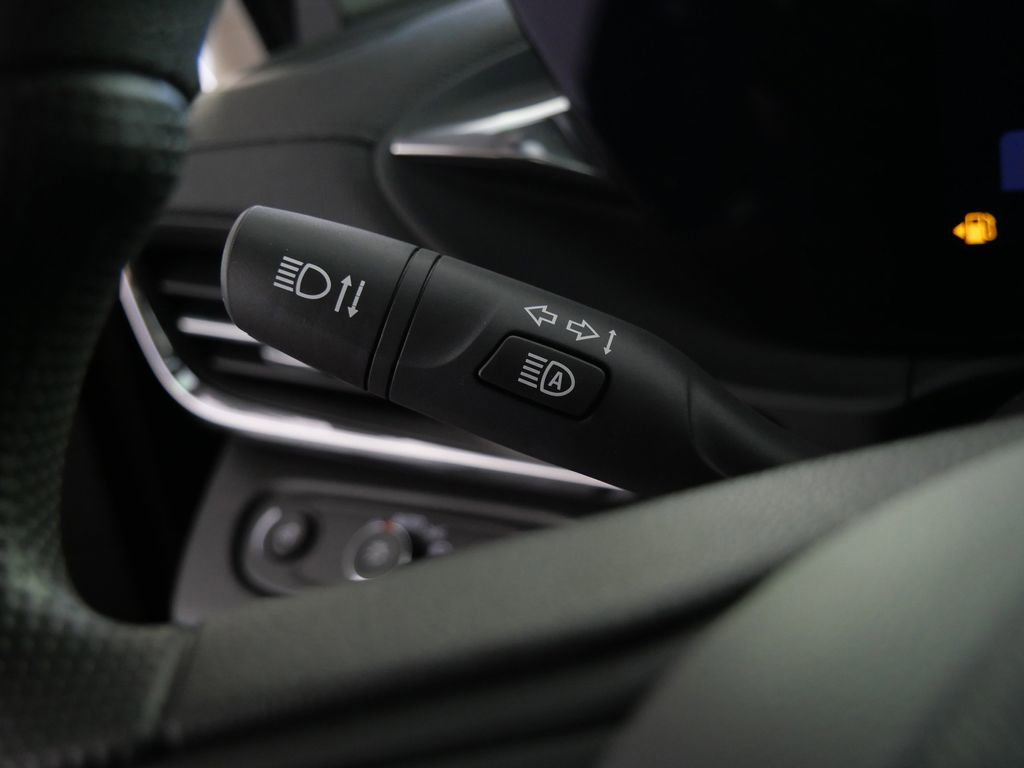 New 2026 Buick Envista Sport Touring FWD image 24