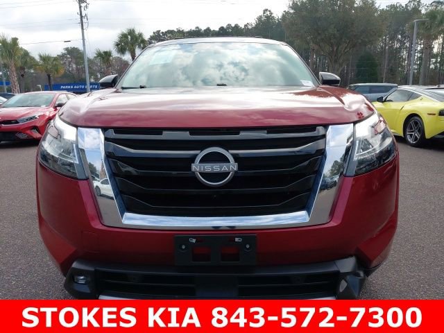 Used 2022 Nissan Pathfinder Platinum w/ Lighting Package (N93) AWD/4WD image 3