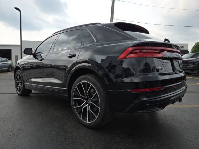 Used 2021 Audi Q8 Prestige w/ Prestige Package AWD/4WD image 5