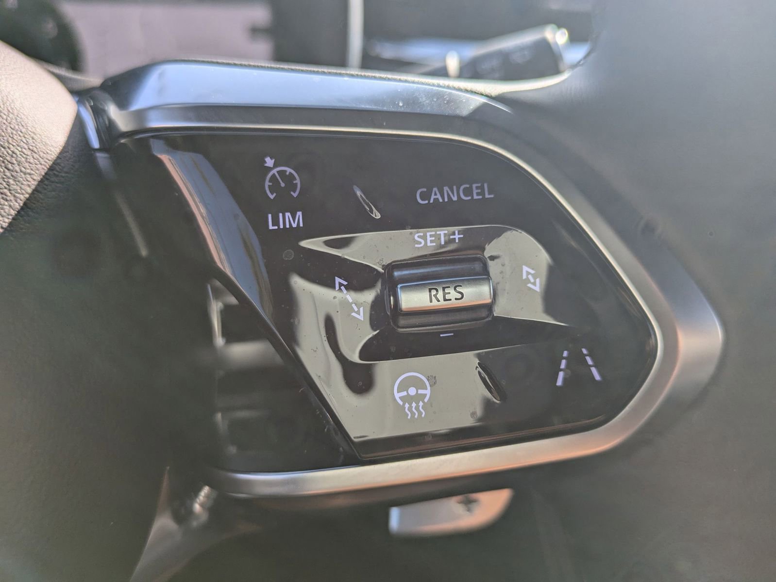Used 2026 Jaguar F-PACE R-Dynamic S AWD/4WD image 18