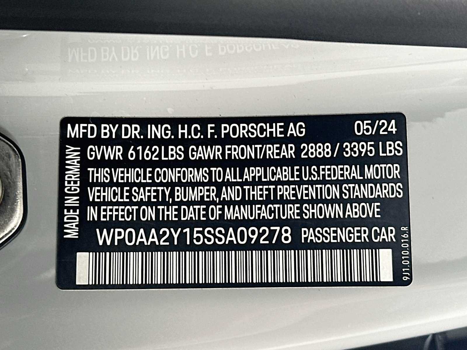 Certified 2025 Porsche Taycan RWD image 32
