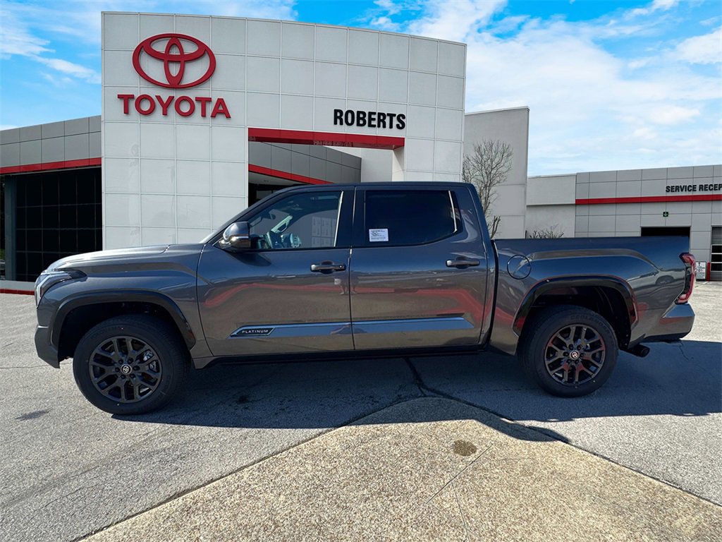 New 2025 Toyota Tundra Platinum video 4