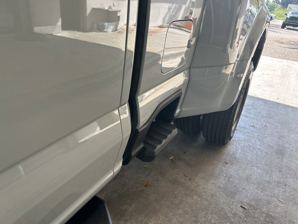 Used 2025 Ford F350 XLT image 17