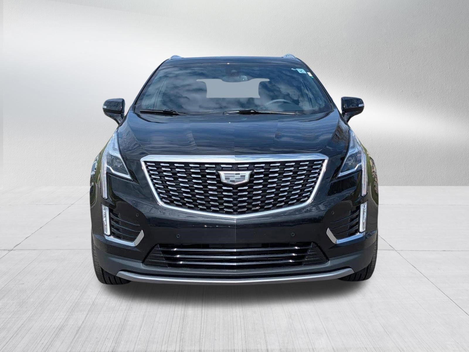 Used 2025 Cadillac XT5 Premium Luxury w/ LPO, Floor Liner Package AWD/4WD image 2