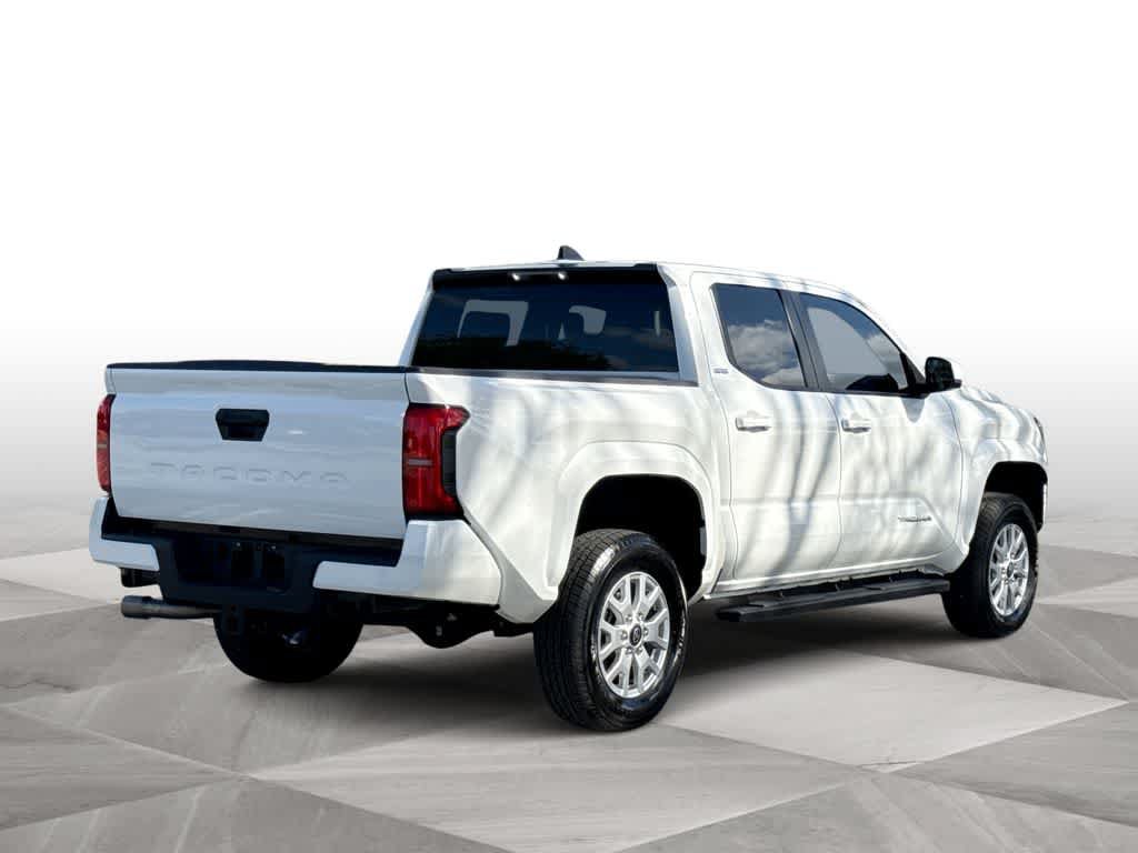 Used 2024 Toyota Tacoma SR5 AWD/4WD image 8