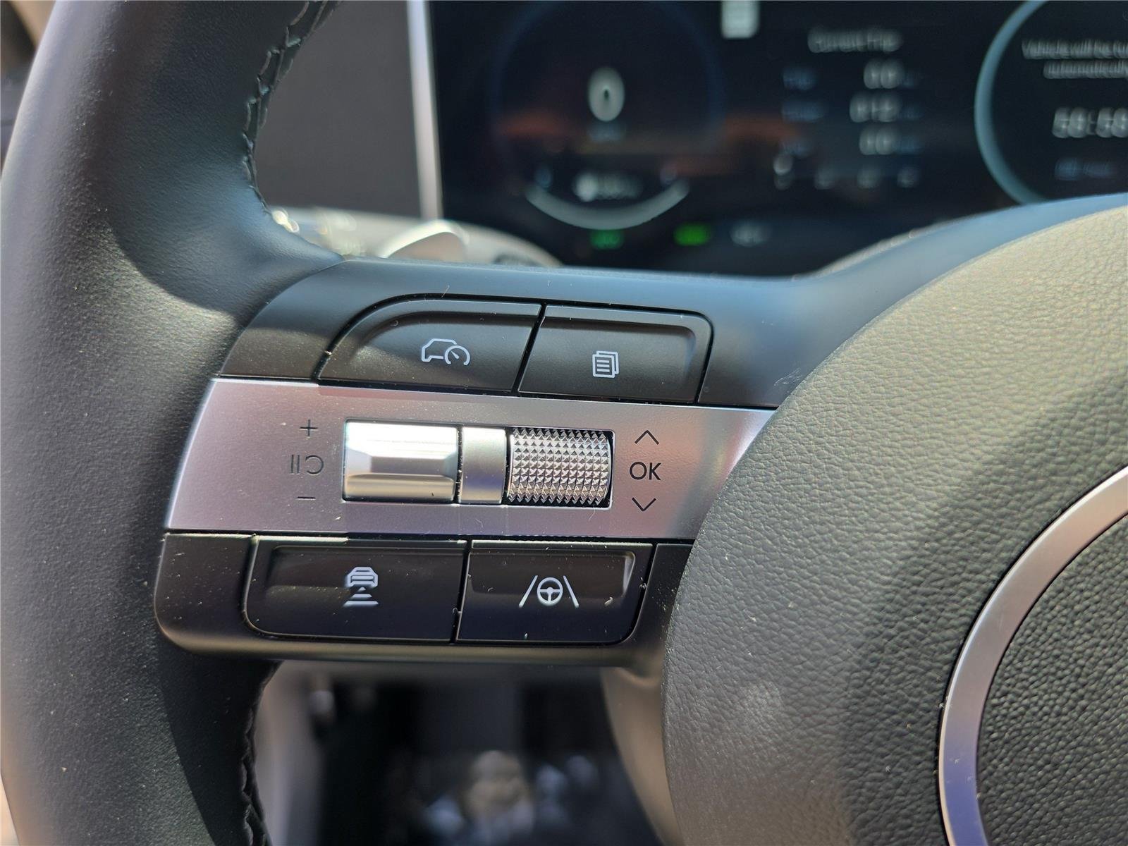 Certified 2025 Hyundai Sonata Limited FWD image 48