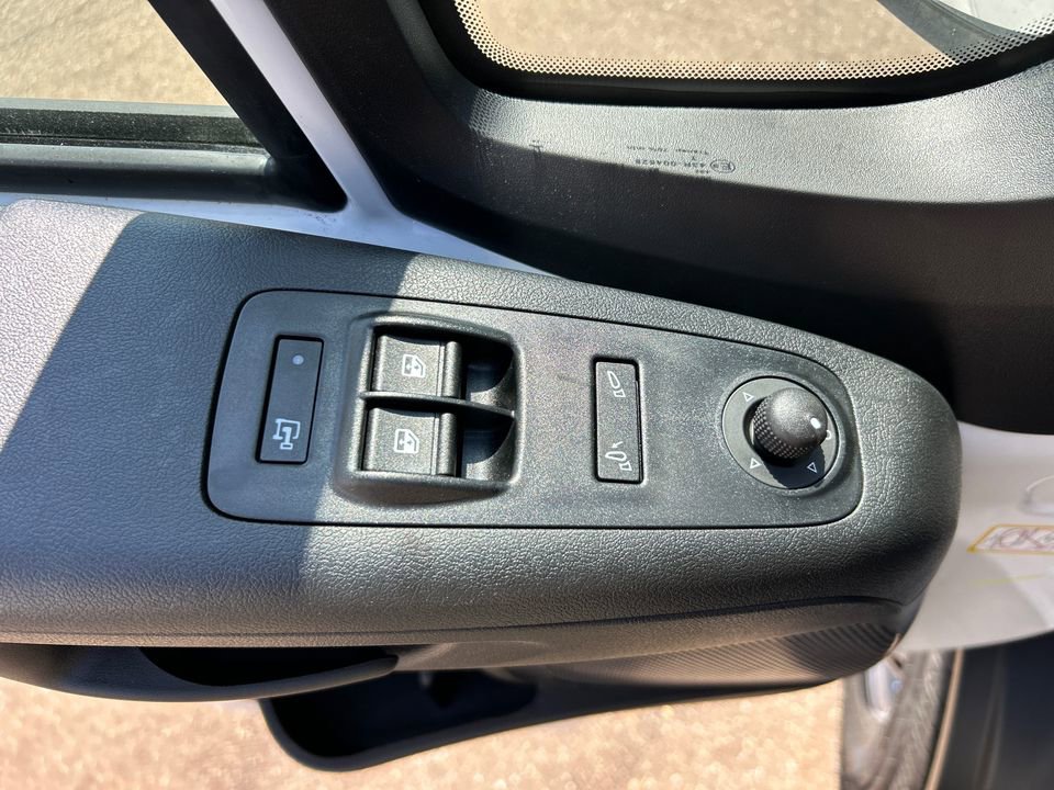 New 2024 RAM ProMaster 2500 w/ Convenience Group image 14