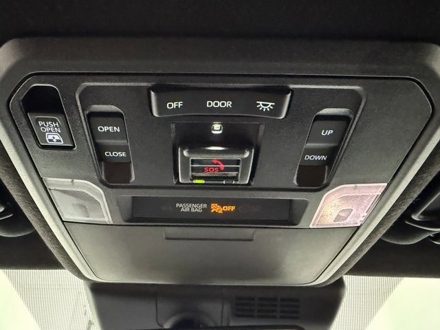 Used 2025 Toyota 4Runner Limited image 23