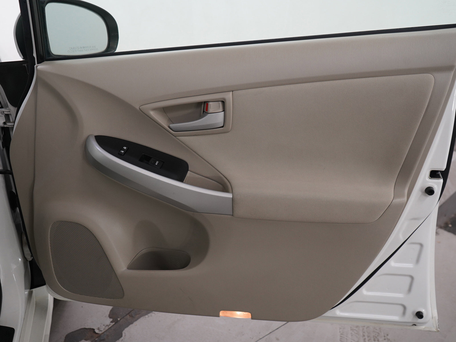 Used 2010 Toyota Prius Two FWD image 9