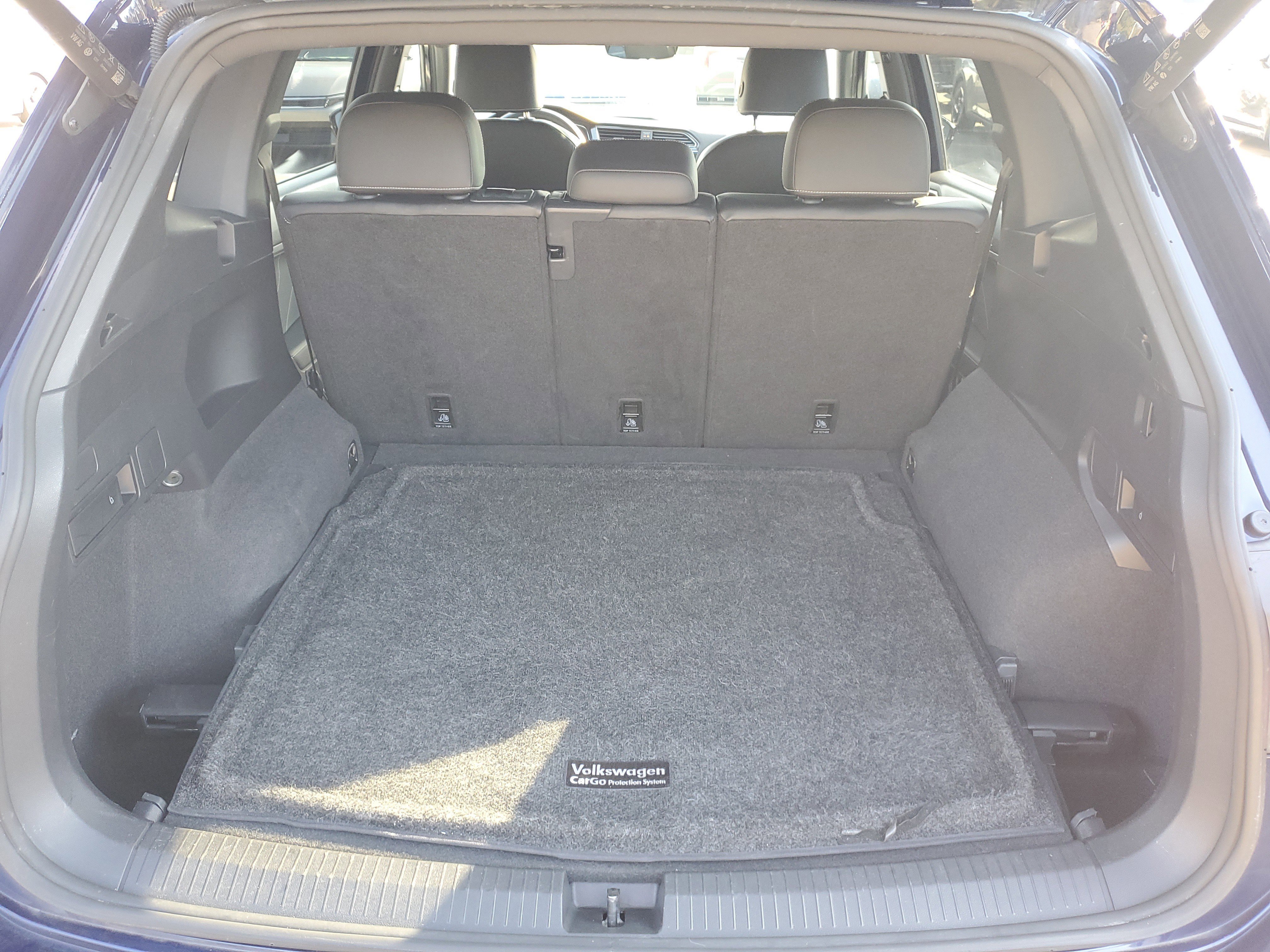 Used 2022 Volkswagen Tiguan SEL R-Line image 15