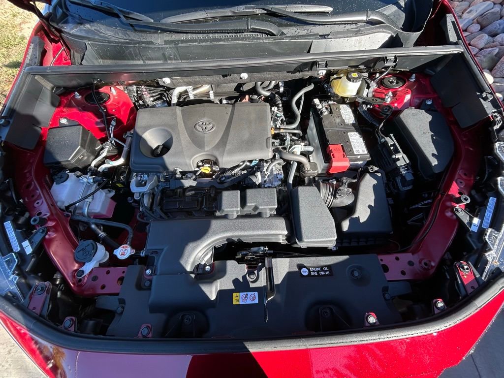 Used 2025 Toyota RAV4 XLE image 28