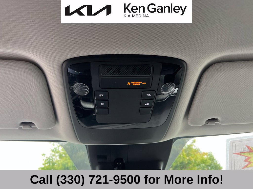 Certified 2024 Kia Carnival LX FWD image 38