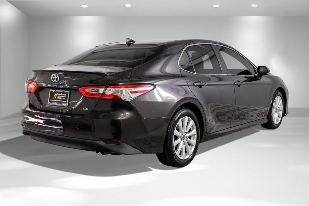 Used 2018 Toyota Camry LE w/ Audio Package image 9