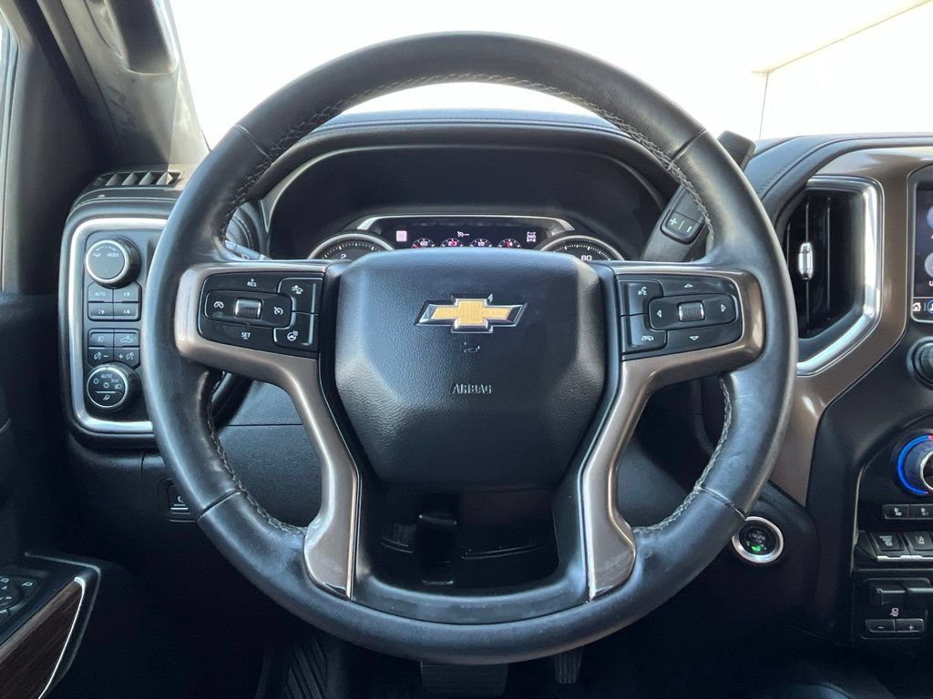 Used 2022 Chevrolet Silverado 3500 High Country w/ Technology Package AWD/4WD image 16