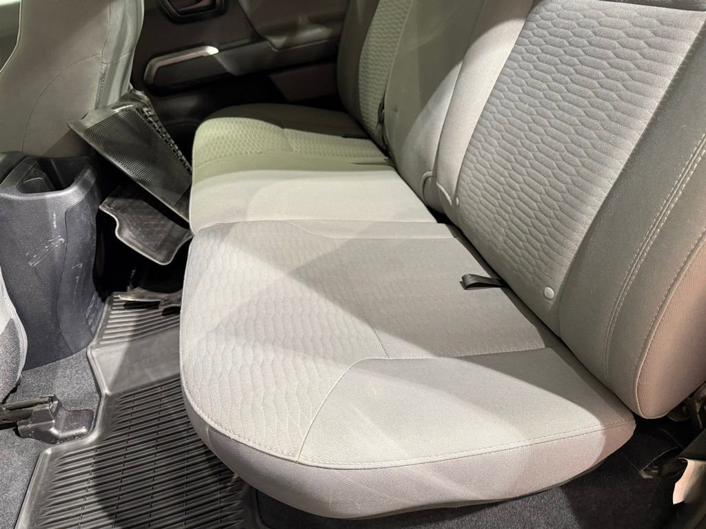 Certified 2019 Toyota Tacoma SR5 AWD/4WD image 17