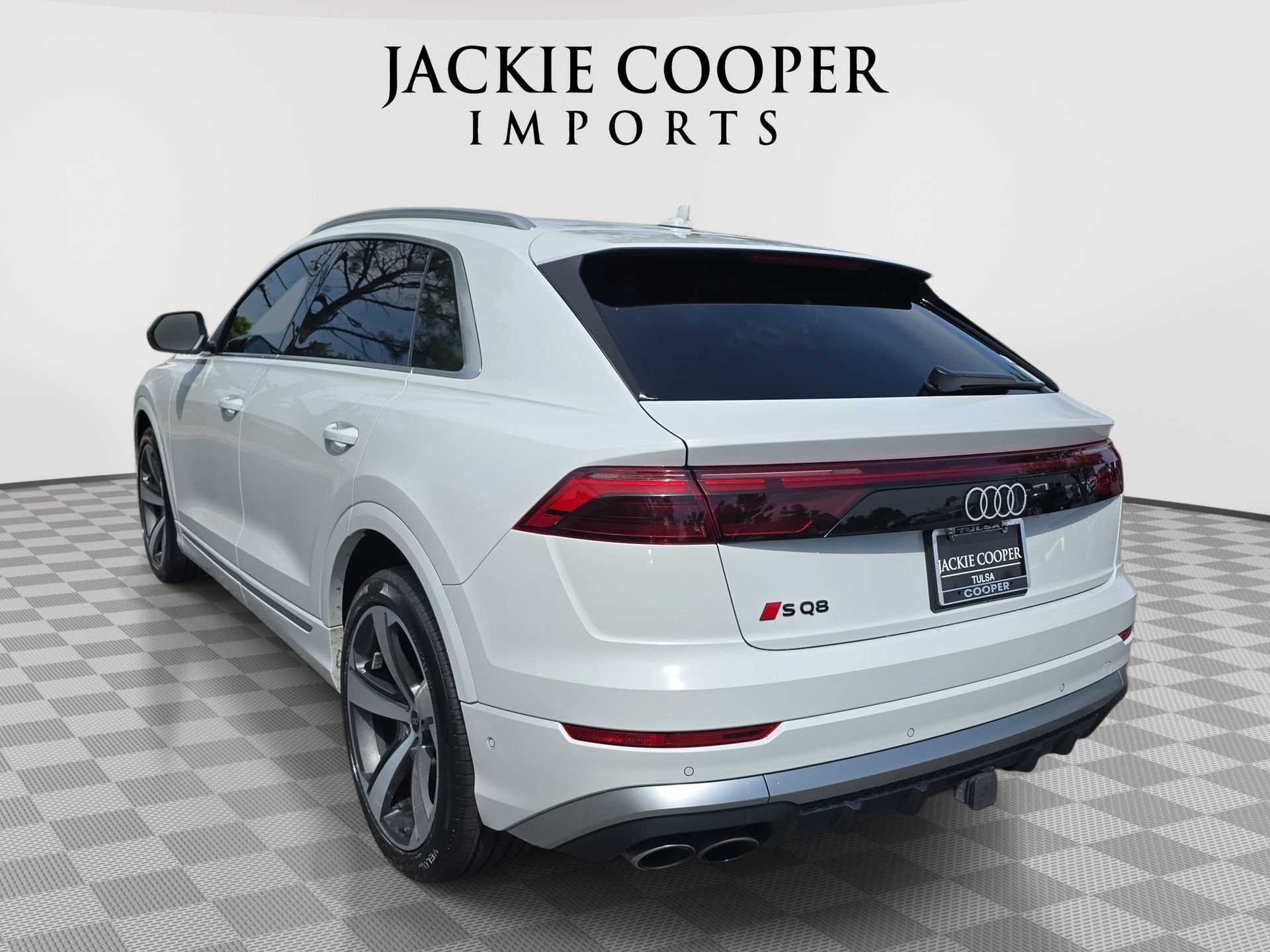 Used 2024 Audi SQ8 Premium Plus AWD/4WD image 7