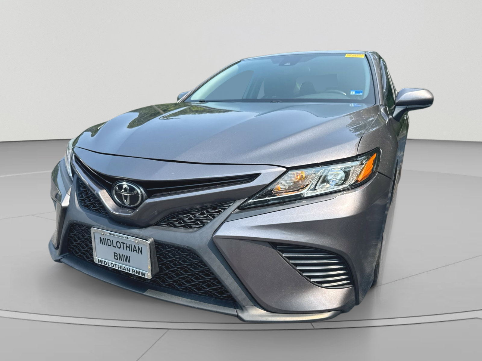 Used 2019 Toyota Camry SE FWD image 5