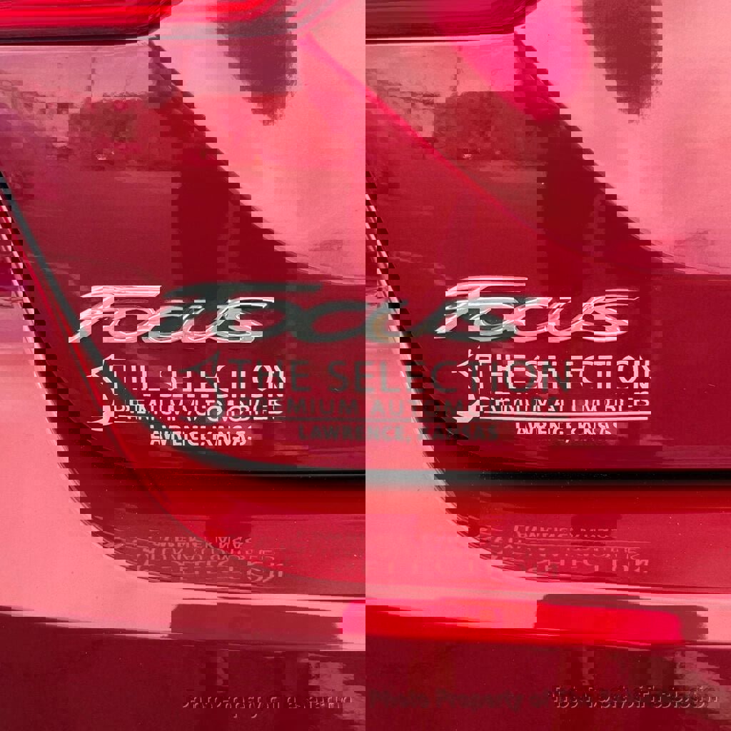 Used 2014 Ford Focus SE w/ Equipment Group 201A image 14