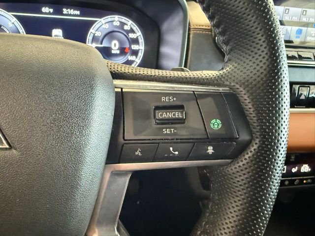 Used 2023 Mitsubishi Outlander SEL image 17